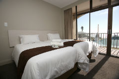 hotel-img